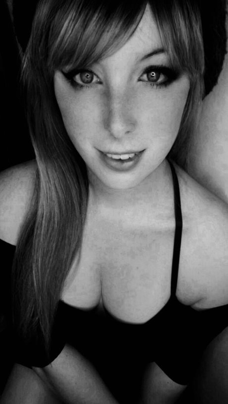 Merry Cherry Bomb new onlyfans leak