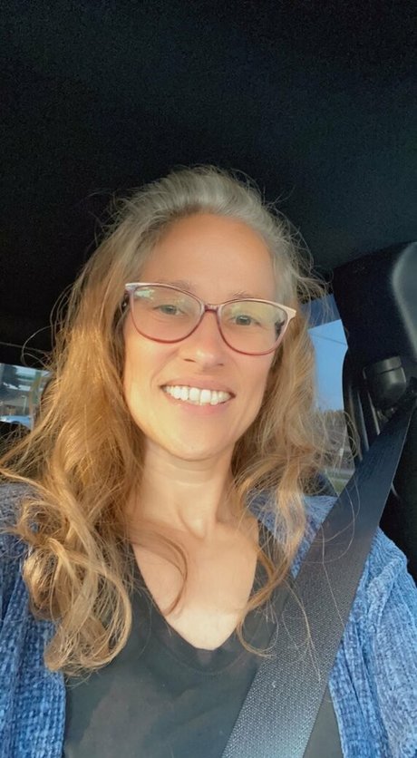 mrssteadyriver naked onlyfans leaks