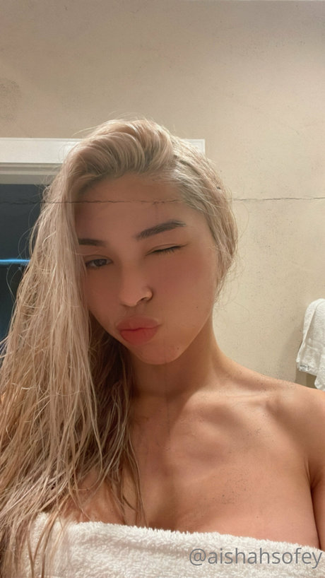 blonde cum onlyfans free nude render