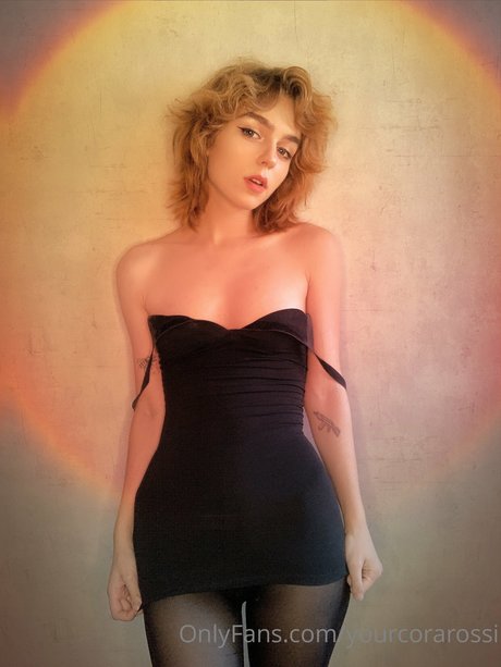 Cora Rossi onlyfans nude porn