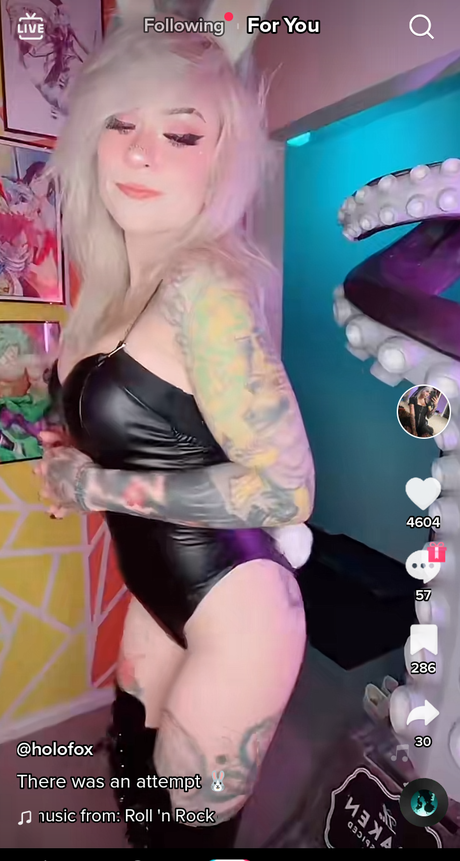 Holofox_ naked onlyfans pics