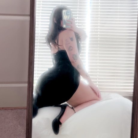 Dumbgrlkate onlyfans post