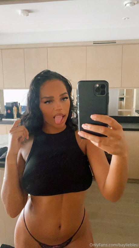 Bayliebleu onlyfans model