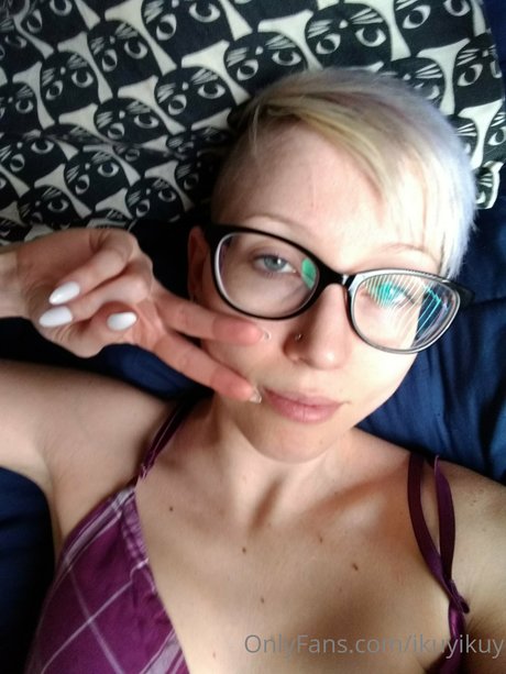 Ikuy Cosplayer onlyfans leaked tits