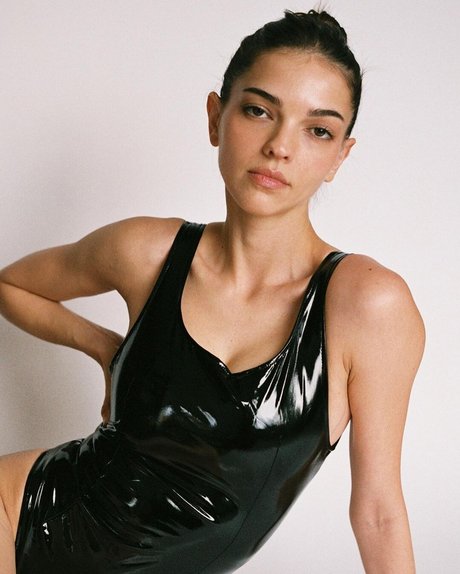 Colleen Cole onlyfans nude tits