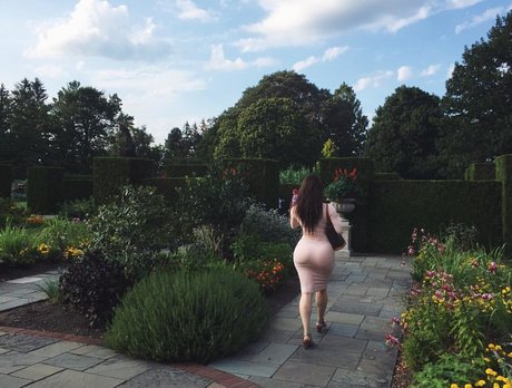 trans free onlyfans adult shots