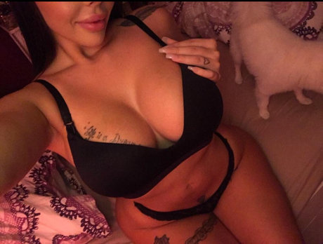 Kahina sbeauty_ onlyfans leaks.