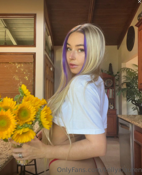 Kelly Lauren only fans content