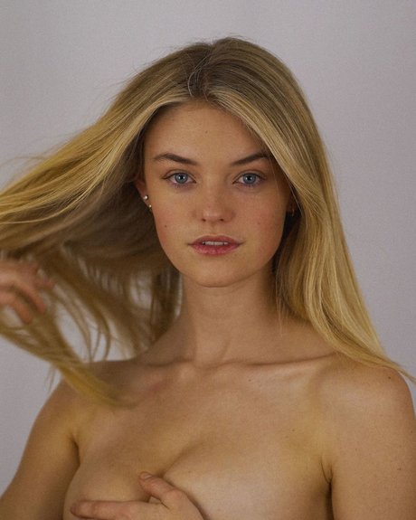 Willow Hand onlyfans lesk