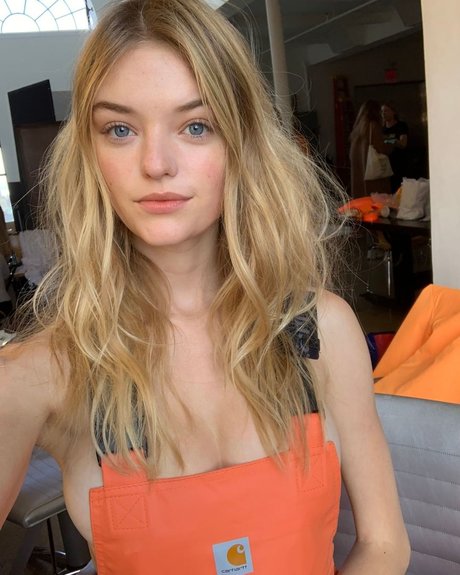 Willow Hand only fans