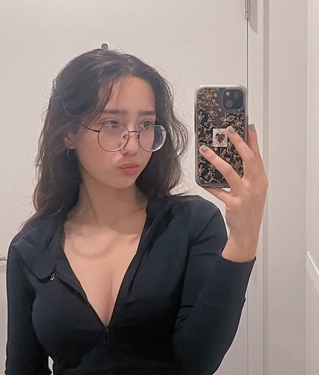 Sabrina Pezeshkian_ leak only fans