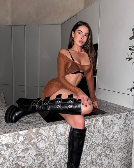 Lacey Montgomery onlyfans nude leaks