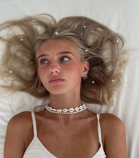 Elena Zoe onlyfans porn