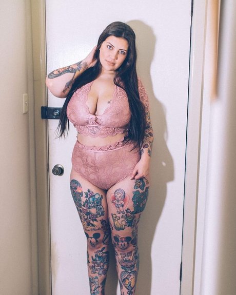 Nikki Hunter_ onlyfans star