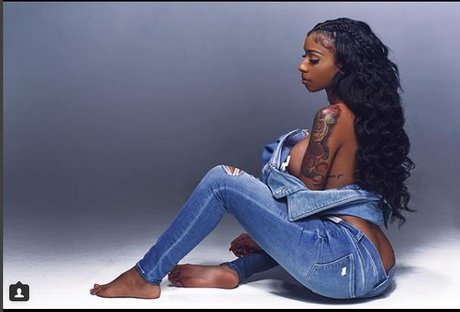 Ashley Burgos onlyfans tits