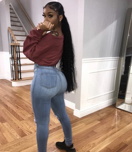 Ashley Burgos onlyfans leaked pics