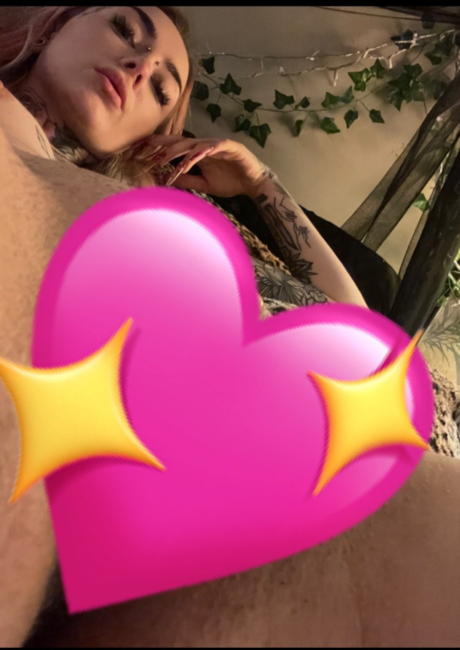 Elyse Summer naked on onlyfans