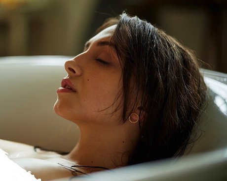 Olivia Linz_ onlyfans hot