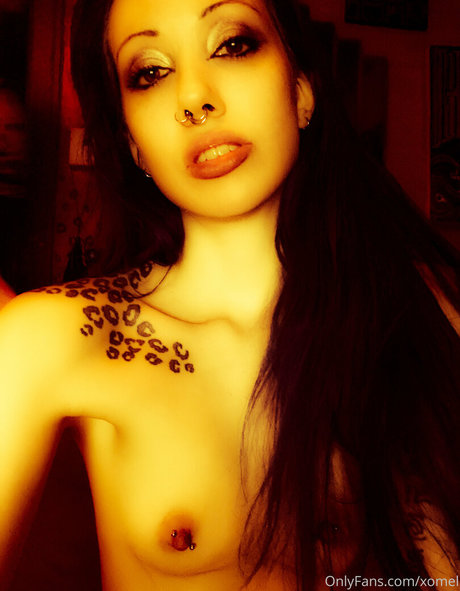 xomel onlyfans nude pictures