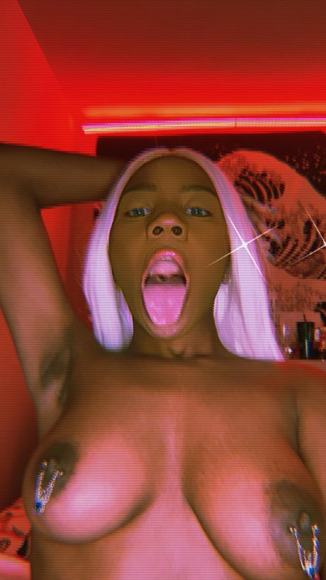 NaturalKai onlyfans strip tease