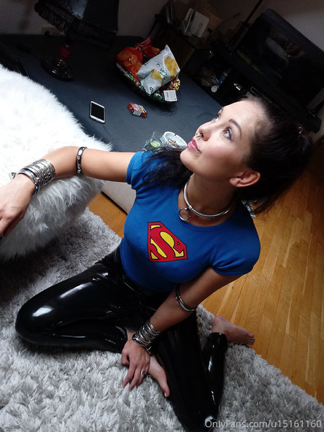 Sophie Elodie is on onlyfans