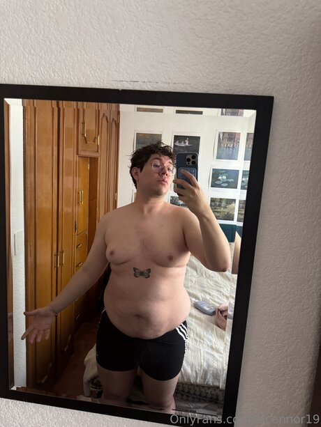 Elconnor19 onlyfans model