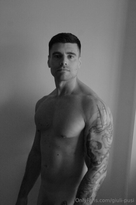 Chulo95 only fans nude leaks