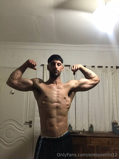 Ezequielito12 en onlyfans