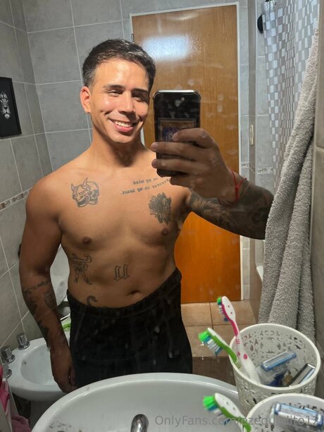 Ezequielito12 onlyfans boobs