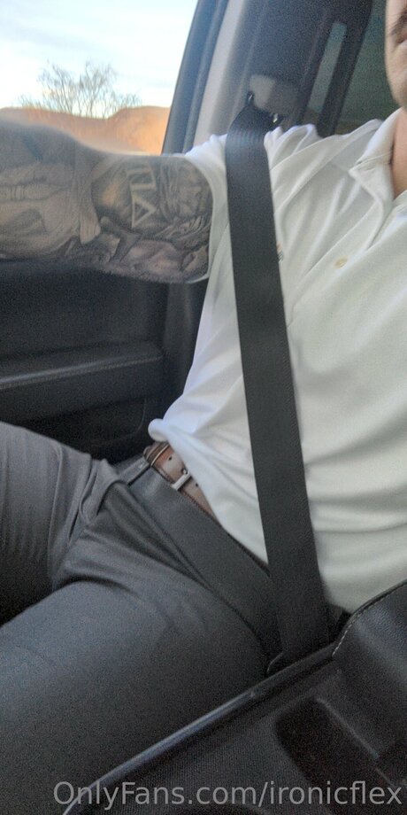 Ironicflex onlyfans nude