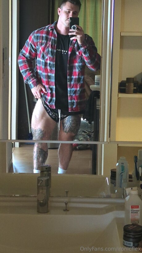 Ironicflex porn only fans