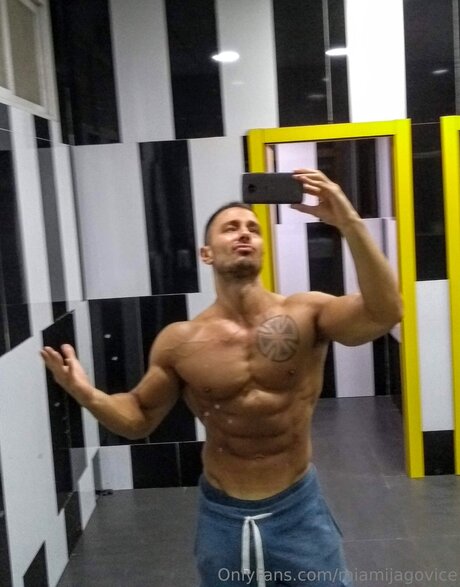 Miamijagovice naked onlyfans pics