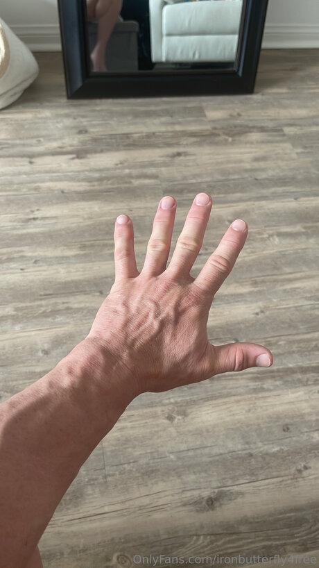 Ironbutterfly4free only fans xxx