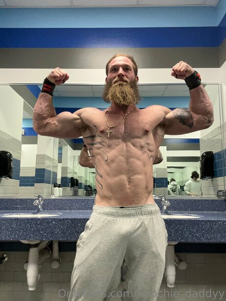 Hoochie Daddyy strip onlyfans