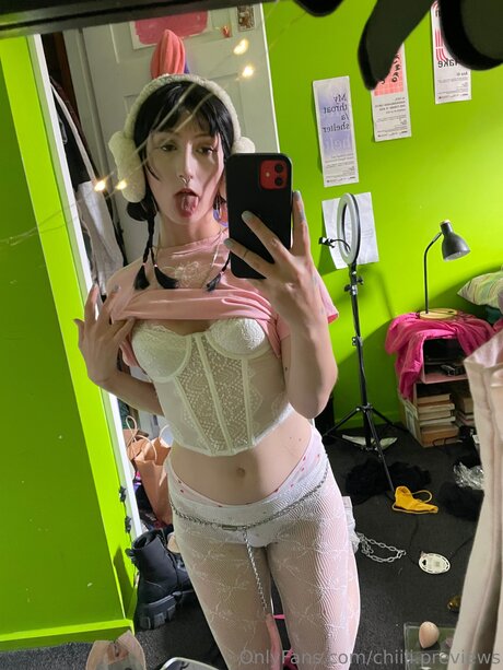Chiiii Previews onlyfans images