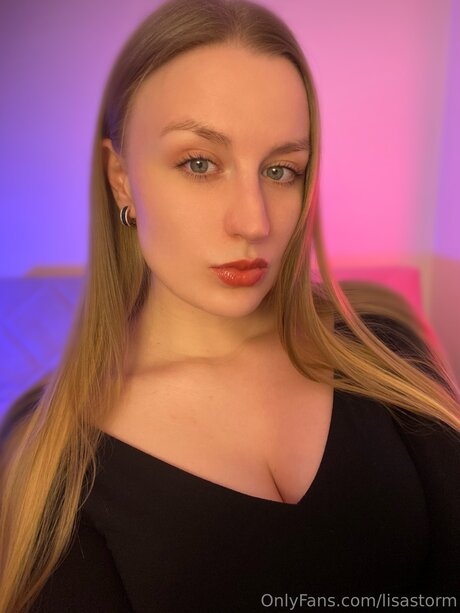 Lisastorm only fans pictures