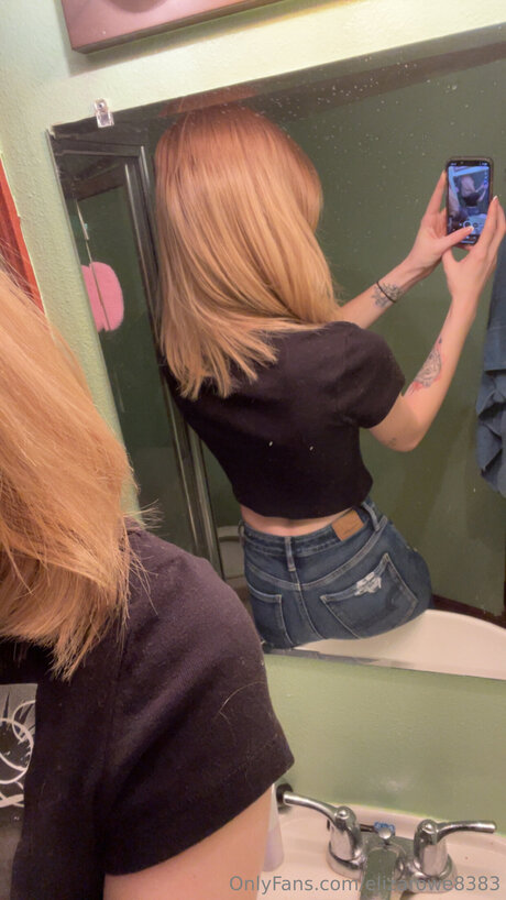 Elizarowe8383 tits onlyfans