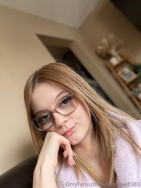 Elizarowe8383 onlyfans leaj