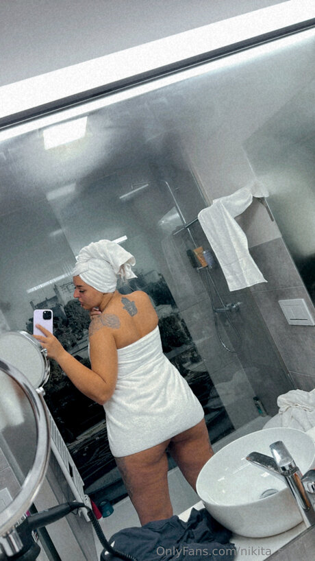 Nikita Suave onlyfans leak porn