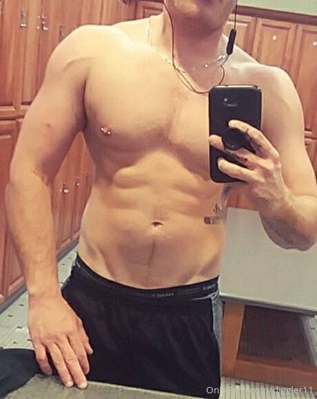 Diggler223 onlyfans.