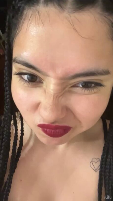 Ailuxsweet tits onlyfans