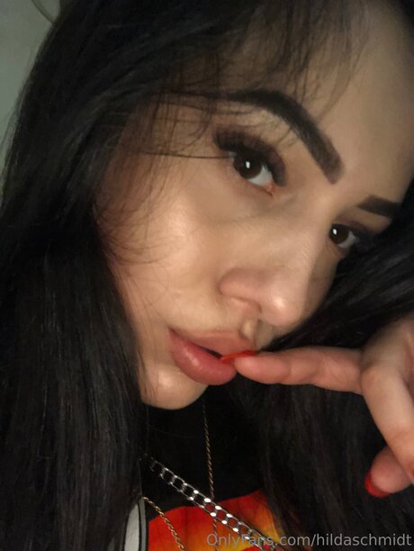 Hildaschmidt topless onlyfans