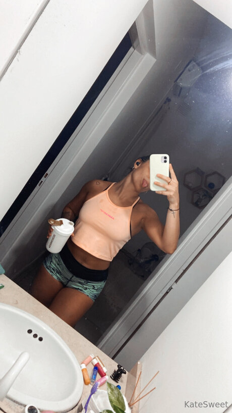 Katesweet22 onlyfans nude content