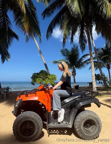 Polly Yangs onlyfans leak xxx