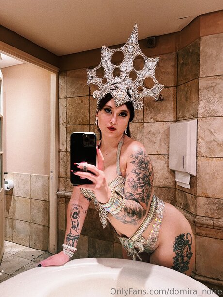 Domira Noire desnuda onlyfans