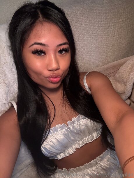 Prettyfacemulan leaked onlyfans pics