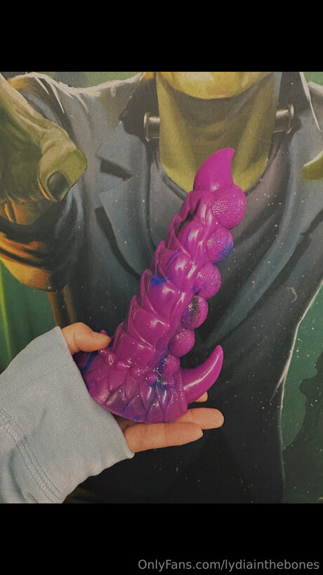 Lydiainthebones leaks onlyfans
