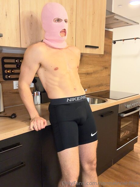 Normalnoahfree ass onlyfans