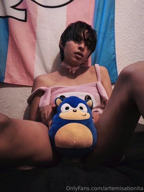Artemisabonita only fans content