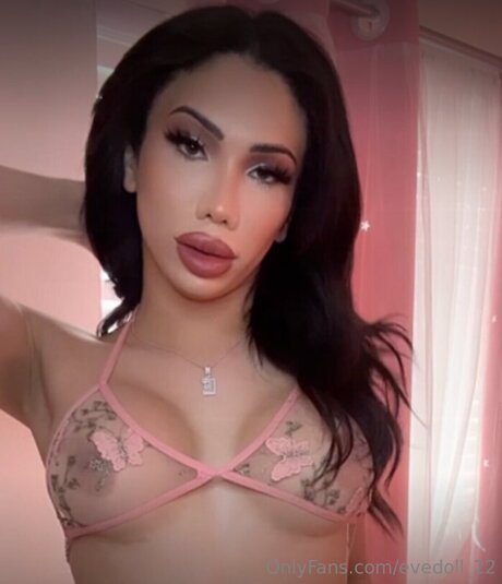 Evedoll 22 onlyfans nude tits